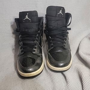 Air Jordans Y sz7
